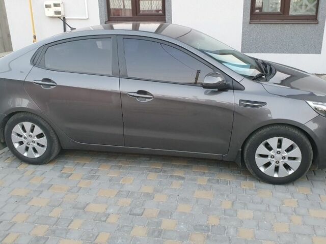 Серый Киа Рио, объемом двигателя 0 л и пробегом 200 тыс. км за 7447 $, фото 2 на Automoto.ua