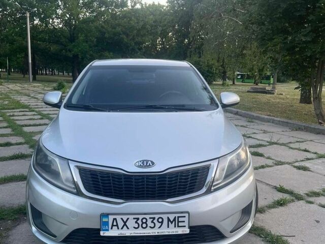 Сірий Кіа Ріо, об'ємом двигуна 1.4 л та пробігом 172 тис. км за 5600 $, фото 1 на Automoto.ua