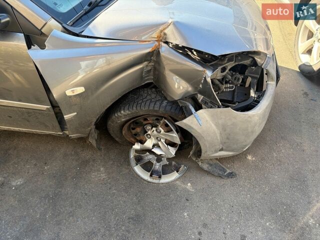 Сірий Кіа Ріо, об'ємом двигуна 1.4 л та пробігом 260 тис. км за 1500 $, фото 9 на Automoto.ua