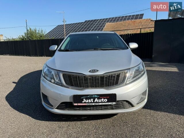 Серый Киа Рио, объемом двигателя 1.4 л и пробегом 238 тыс. км за 6200 $, фото 1 на Automoto.ua