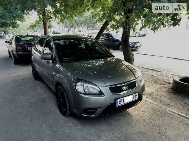 Сірий Кіа Ріо, об'ємом двигуна 1.4 л та пробігом 150 тис. км за 7700 $, фото 10 на Automoto.ua
