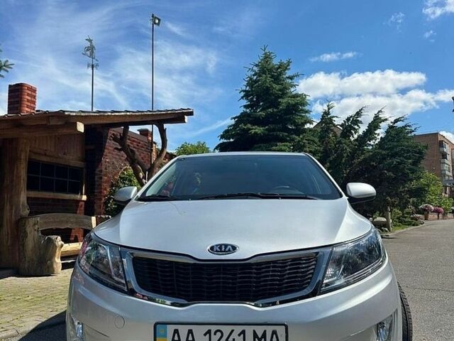 Серый Киа Рио, объемом двигателя 1.6 л и пробегом 36 тыс. км за 9200 $, фото 11 на Automoto.ua