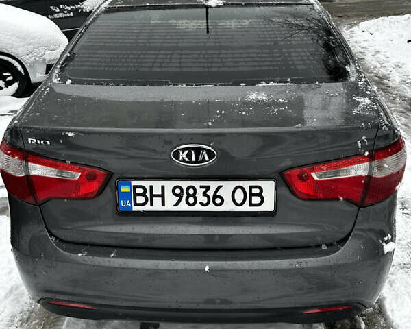Серый Киа Рио, объемом двигателя 1.6 л и пробегом 168 тыс. км за 7000 $, фото 3 на Automoto.ua