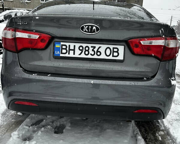 Серый Киа Рио, объемом двигателя 1.6 л и пробегом 168 тыс. км за 7000 $, фото 4 на Automoto.ua