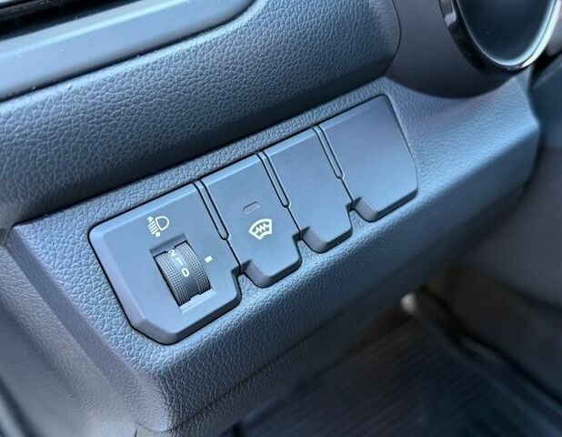 Сірий Кіа Ріо, об'ємом двигуна 1.6 л та пробігом 180 тис. км за 8900 $, фото 25 на Automoto.ua