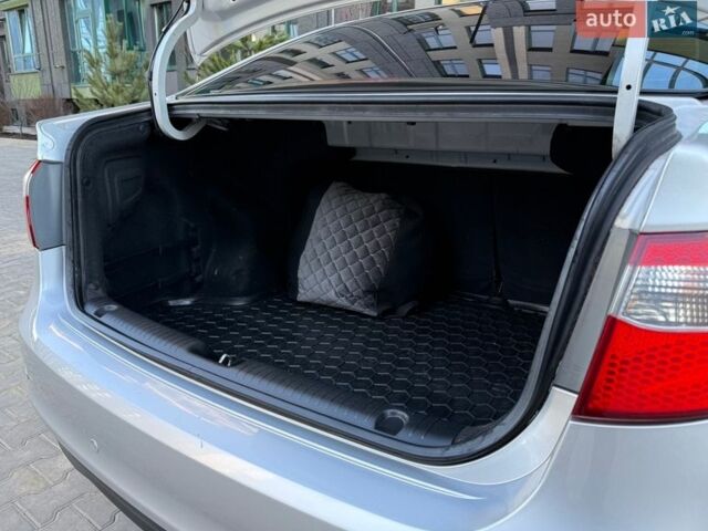 Сірий Кіа Ріо, об'ємом двигуна 1.6 л та пробігом 180 тис. км за 8900 $, фото 30 на Automoto.ua