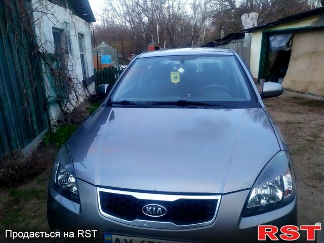 Серый Киа Рио, объемом двигателя 1.4 л и пробегом 200 тыс. км за 5200 $, фото 9 на Automoto.ua