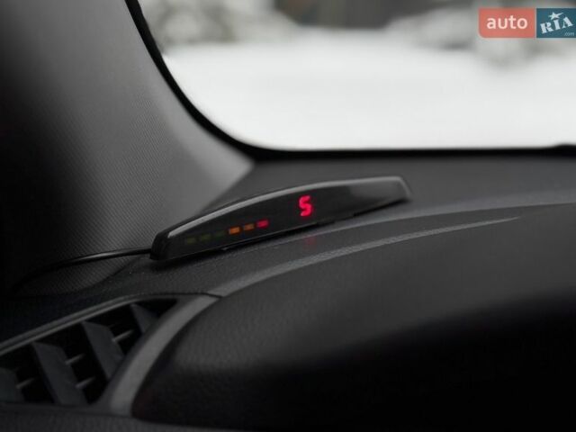 Сірий Кіа Ріо, об'ємом двигуна 1.6 л та пробігом 180 тис. км за 8900 $, фото 27 на Automoto.ua