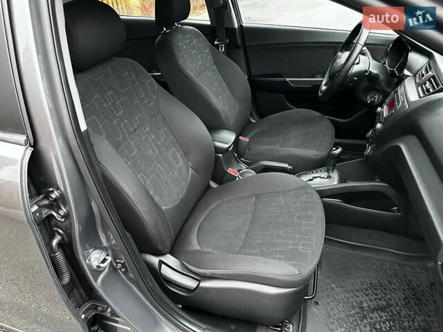 Сірий Кіа Ріо, об'ємом двигуна 1.6 л та пробігом 139 тис. км за 8500 $, фото 34 на Automoto.ua