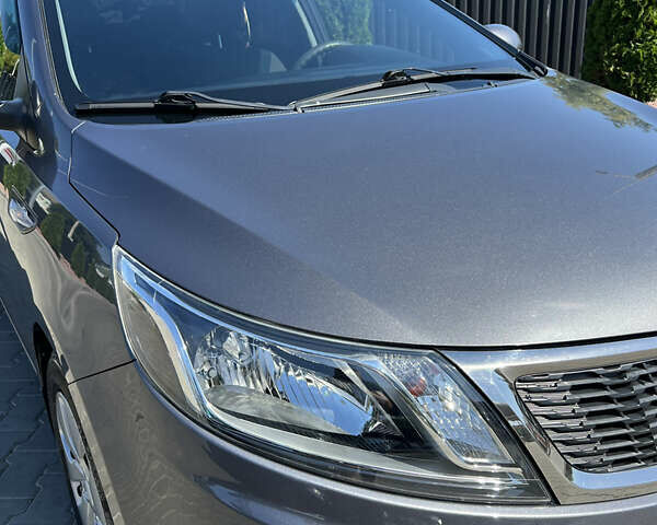 Серый Киа Рио, объемом двигателя 1.6 л и пробегом 101 тыс. км за 9900 $, фото 7 на Automoto.ua