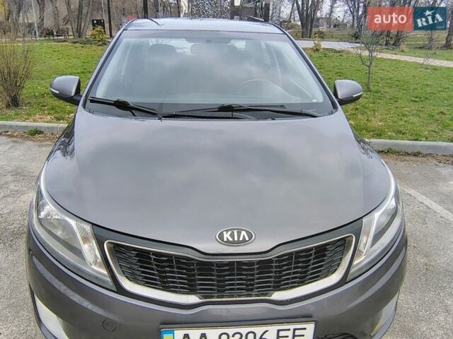 Сірий Кіа Ріо, об'ємом двигуна 1.6 л та пробігом 160 тис. км за 6800 $, фото 6 на Automoto.ua