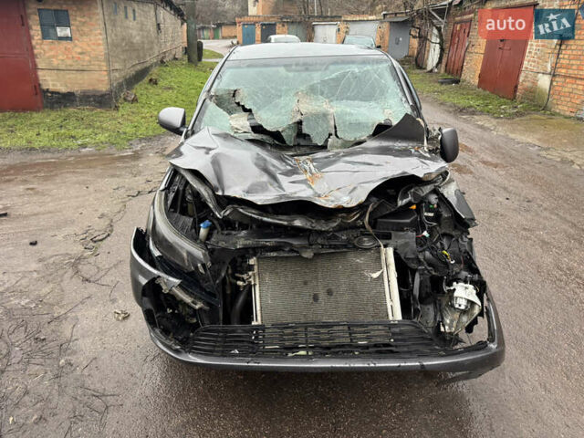 Серый Киа Рио, объемом двигателя 1.4 л и пробегом 250 тыс. км за 1950 $, фото 9 на Automoto.ua