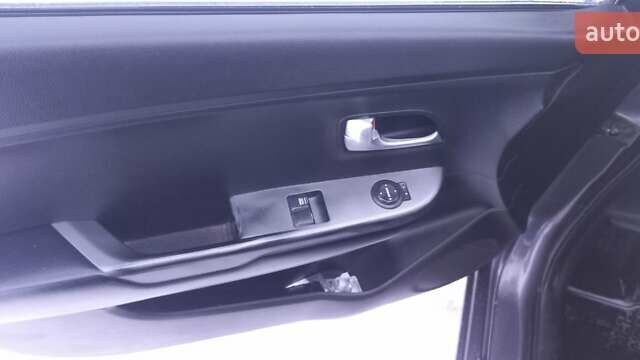 Серый Киа Рио, объемом двигателя 1.4 л и пробегом 133 тыс. км за 8200 $, фото 19 на Automoto.ua