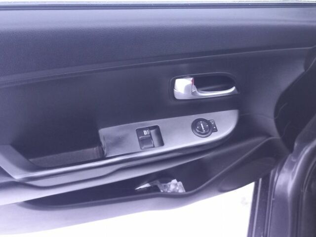 Сірий Кіа Ріо, об'ємом двигуна 0 л та пробігом 133 тис. км за 8200 $, фото 4 на Automoto.ua