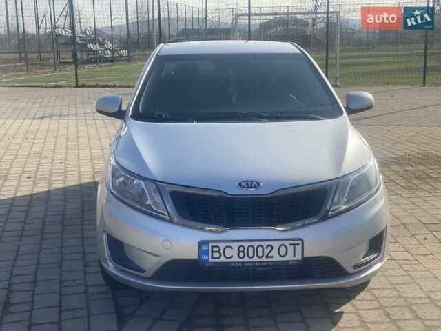 Серый Киа Рио, объемом двигателя 1.4 л и пробегом 150 тыс. км за 6500 $, фото 2 на Automoto.ua