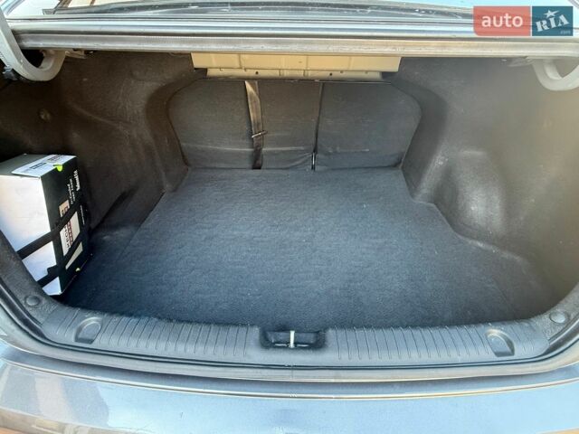 Серый Киа Рио, объемом двигателя 1.4 л и пробегом 147 тыс. км за 8550 $, фото 30 на Automoto.ua