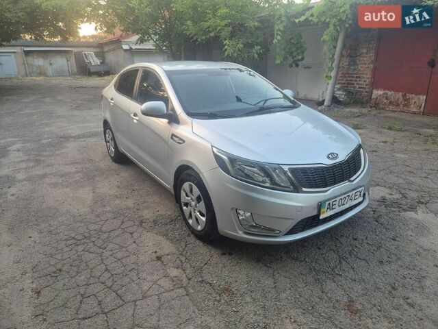 Серый Киа Рио, объемом двигателя 1.6 л и пробегом 150 тыс. км за 7950 $, фото 4 на Automoto.ua