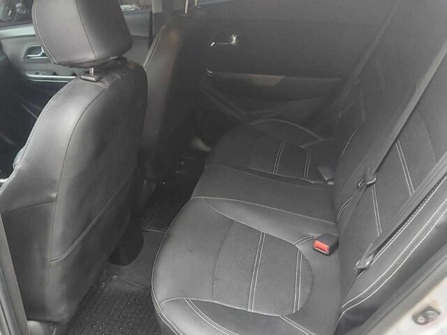 Серый Киа Рио, объемом двигателя 1.6 л и пробегом 138 тыс. км за 7900 $, фото 4 на Automoto.ua