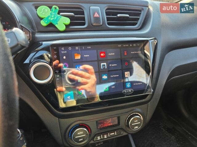 Сірий Кіа Ріо, об'ємом двигуна 1.6 л та пробігом 157 тис. км за 7000 $, фото 19 на Automoto.ua