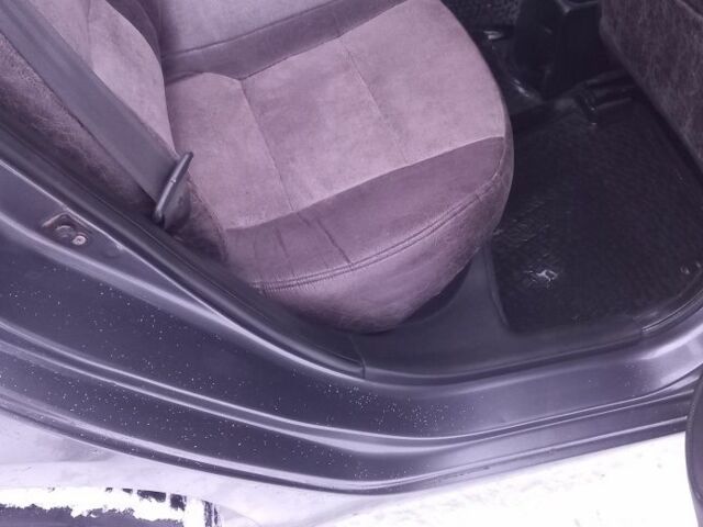 Сірий Кіа Ріо, об'ємом двигуна 0 л та пробігом 133 тис. км за 8200 $, фото 14 на Automoto.ua