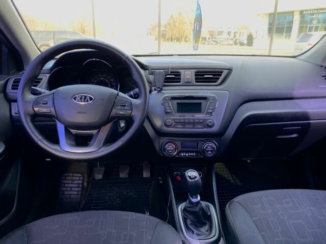 Серый Киа Рио, объемом двигателя 1.6 л и пробегом 181 тыс. км за 8499 $, фото 7 на Automoto.ua