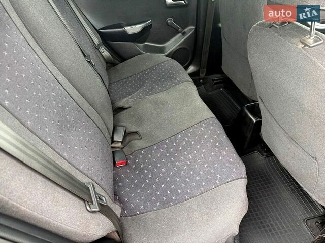 Серый Киа Рио, объемом двигателя 1.4 л и пробегом 168 тыс. км за 6300 $, фото 11 на Automoto.ua