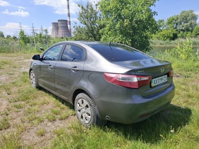 Сірий Кіа Ріо, об'ємом двигуна 1.4 л та пробігом 235 тис. км за 5800 $, фото 4 на Automoto.ua