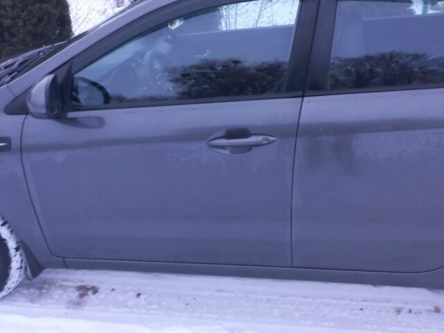 Сірий Кіа Ріо, об'ємом двигуна 0 л та пробігом 133 тис. км за 8200 $, фото 6 на Automoto.ua