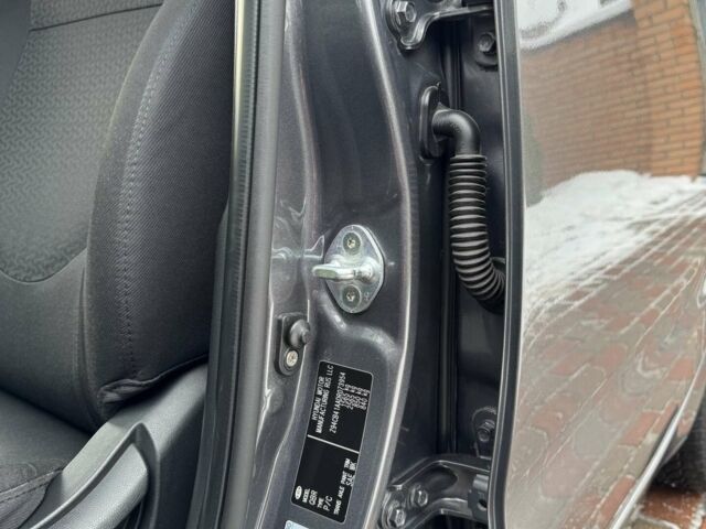 Серый Киа Рио, объемом двигателя 1.4 л и пробегом 82 тыс. км за 9200 $, фото 31 на Automoto.ua