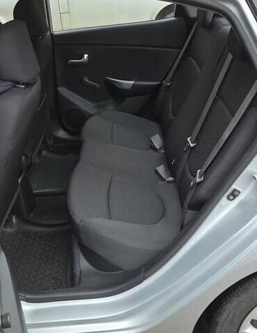 Серый Киа Рио, объемом двигателя 1.4 л и пробегом 140 тыс. км за 7200 $, фото 9 на Automoto.ua