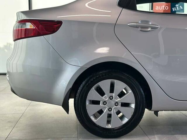 Сірий Кіа Ріо, об'ємом двигуна 1.59 л та пробігом 56 тис. км за 9390 $, фото 7 на Automoto.ua