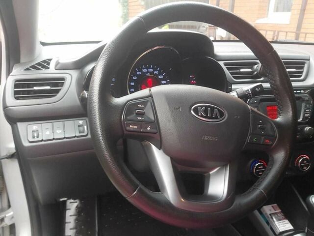 Серый Киа Рио, объемом двигателя 1.6 л и пробегом 138 тыс. км за 7900 $, фото 8 на Automoto.ua