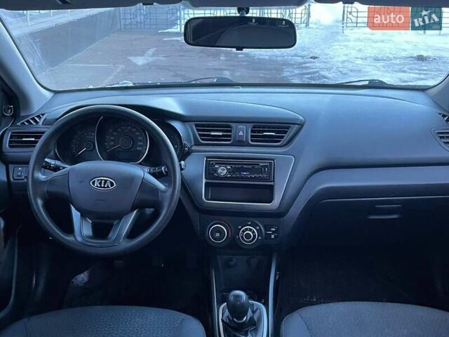 Серый Киа Рио, объемом двигателя 1.4 л и пробегом 68 тыс. км за 6700 $, фото 18 на Automoto.ua