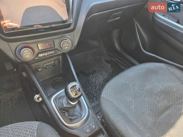 Сірий Кіа Ріо, об'ємом двигуна 1.6 л та пробігом 157 тис. км за 7000 $, фото 20 на Automoto.ua
