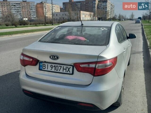 Серый Киа Рио, объемом двигателя 1.59 л и пробегом 180 тыс. км за 8000 $, фото 1 на Automoto.ua