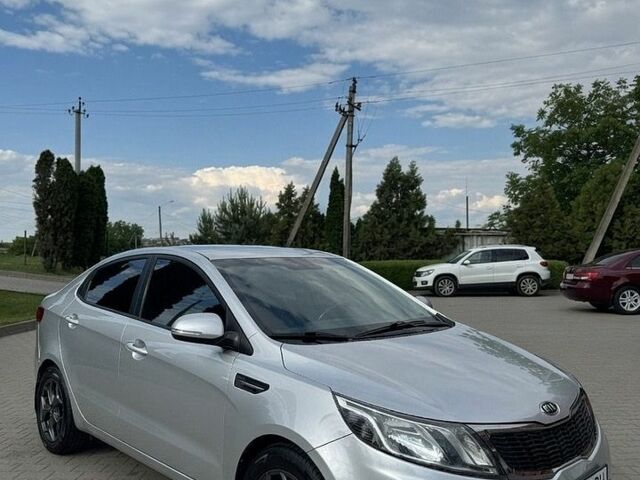 Сірий Кіа Ріо, об'ємом двигуна 1.6 л та пробігом 161 тис. км за 7700 $, фото 7 на Automoto.ua