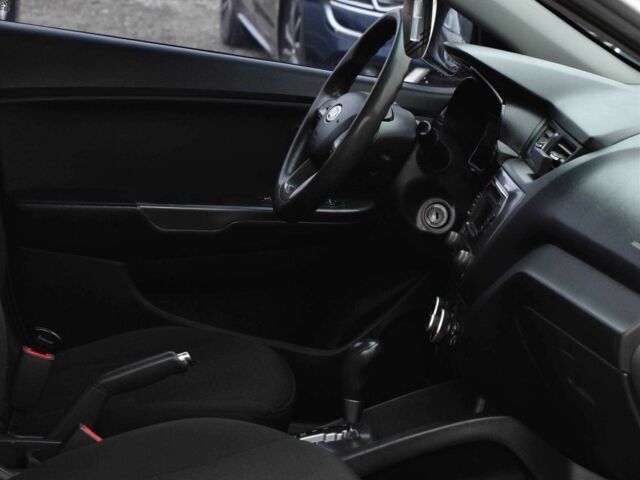 Сірий Кіа Ріо, об'ємом двигуна 1.4 л та пробігом 226 тис. км за 6999 $, фото 11 на Automoto.ua
