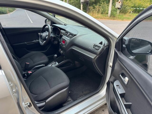 Серый Киа Рио, объемом двигателя 1.6 л и пробегом 95 тыс. км за 5701 $, фото 9 на Automoto.ua