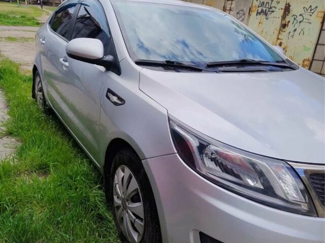Серый Киа Рио, объемом двигателя 1.4 л и пробегом 190 тыс. км за 7300 $, фото 9 на Automoto.ua