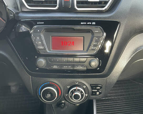 Серый Киа Рио, объемом двигателя 1.4 л и пробегом 167 тыс. км за 5999 $, фото 25 на Automoto.ua