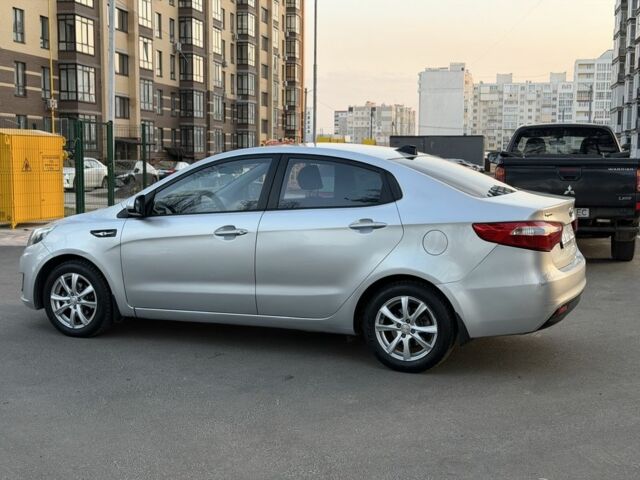 Сірий Кіа Ріо, об'ємом двигуна 1.4 л та пробігом 183 тис. км за 6300 $, фото 5 на Automoto.ua