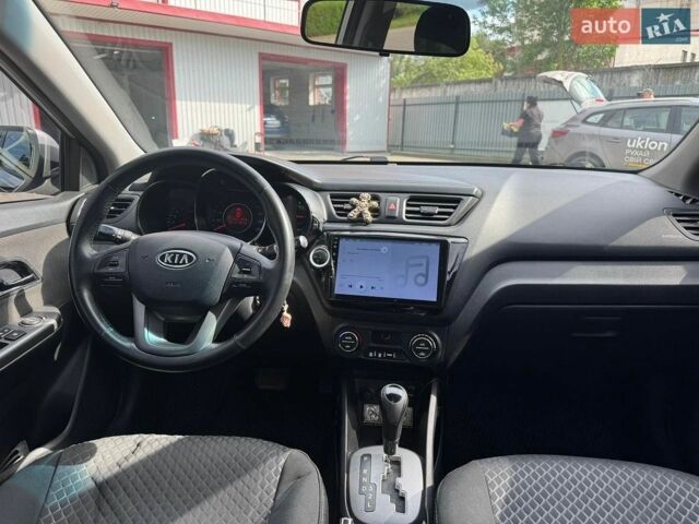 Сірий Кіа Ріо, об'ємом двигуна 1.6 л та пробігом 161 тис. км за 7700 $, фото 14 на Automoto.ua