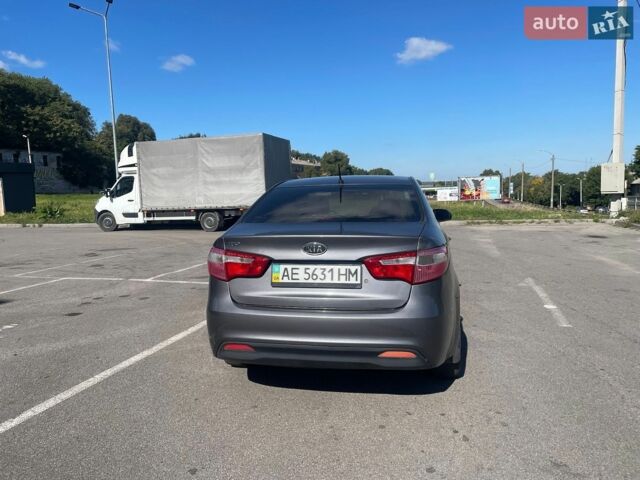 Сірий Кіа Ріо, об'ємом двигуна 1.4 л та пробігом 219 тис. км за 5900 $, фото 7 на Automoto.ua