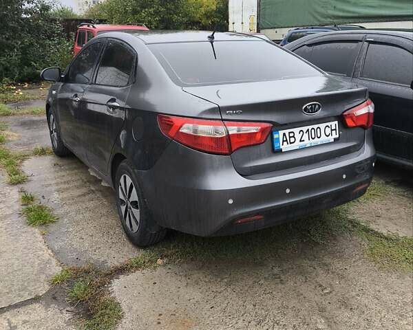 Серый Киа Рио, объемом двигателя 1.4 л и пробегом 132 тыс. км за 6400 $, фото 3 на Automoto.ua