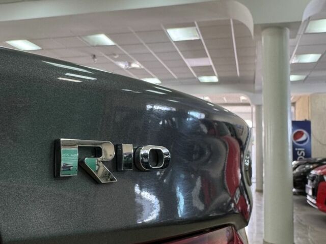 Серый Киа Рио, объемом двигателя 1.6 л и пробегом 230 тыс. км за 6900 $, фото 2 на Automoto.ua