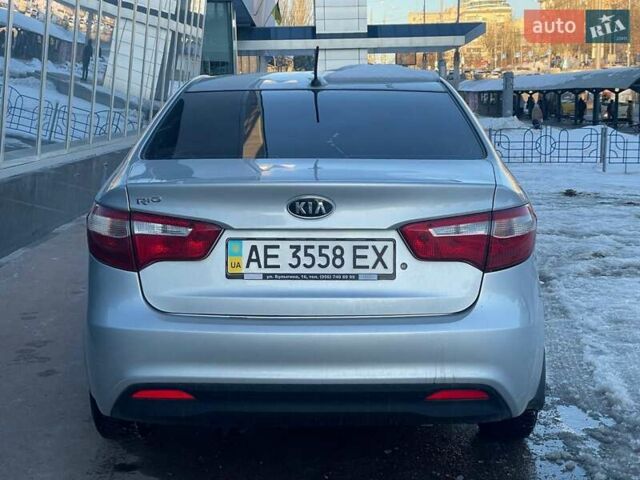 Серый Киа Рио, объемом двигателя 1.4 л и пробегом 68 тыс. км за 6700 $, фото 5 на Automoto.ua