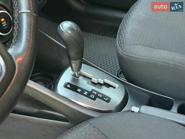Серый Киа Рио, объемом двигателя 1.4 л и пробегом 147 тыс. км за 8550 $, фото 7 на Automoto.ua