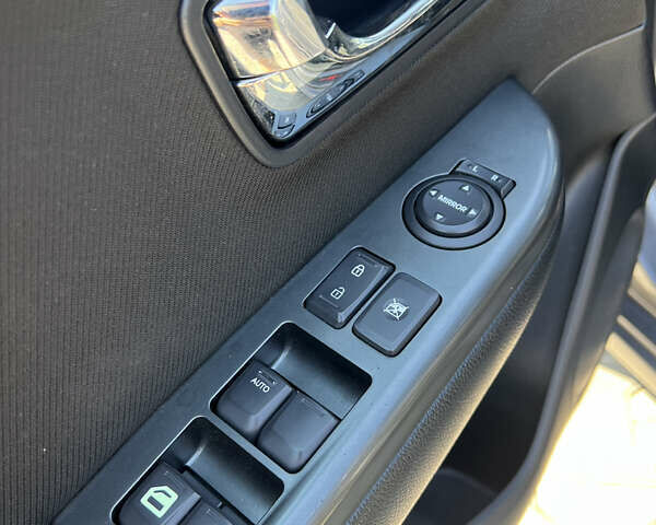 Серый Киа Рио, объемом двигателя 1.6 л и пробегом 101 тыс. км за 9900 $, фото 11 на Automoto.ua