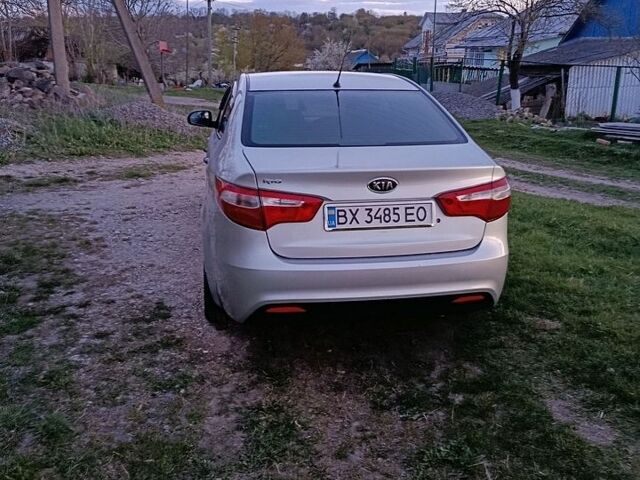 Серый Киа Рио, объемом двигателя 1.4 л и пробегом 224 тыс. км за 6000 $, фото 4 на Automoto.ua