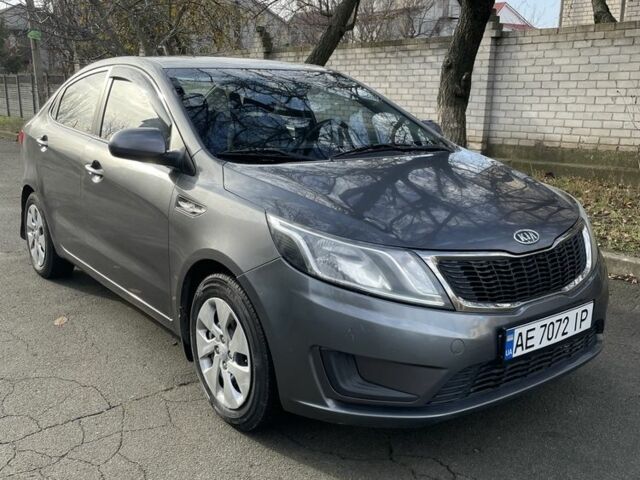 Сірий Кіа Ріо, об'ємом двигуна 1.4 л та пробігом 170 тис. км за 5999 $, фото 3 на Automoto.ua